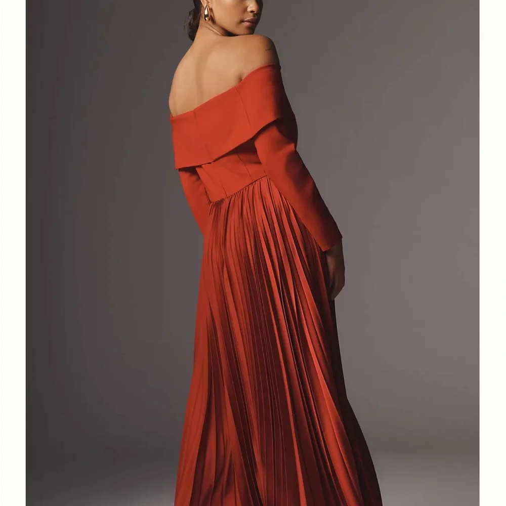 NWT Hutch Wedding Guest Dress Women's Long Sleeve Off-Shoulder Dress in Red - Picture 2 of 13